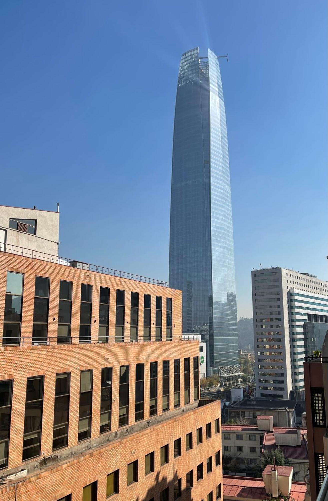 Apartament Condo Amueblado, El Golf, Las Condes Santiago con vista al Costanera Center Exterior foto